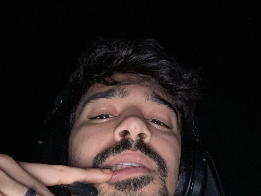 Hermanooooooo Offline XXX Chat