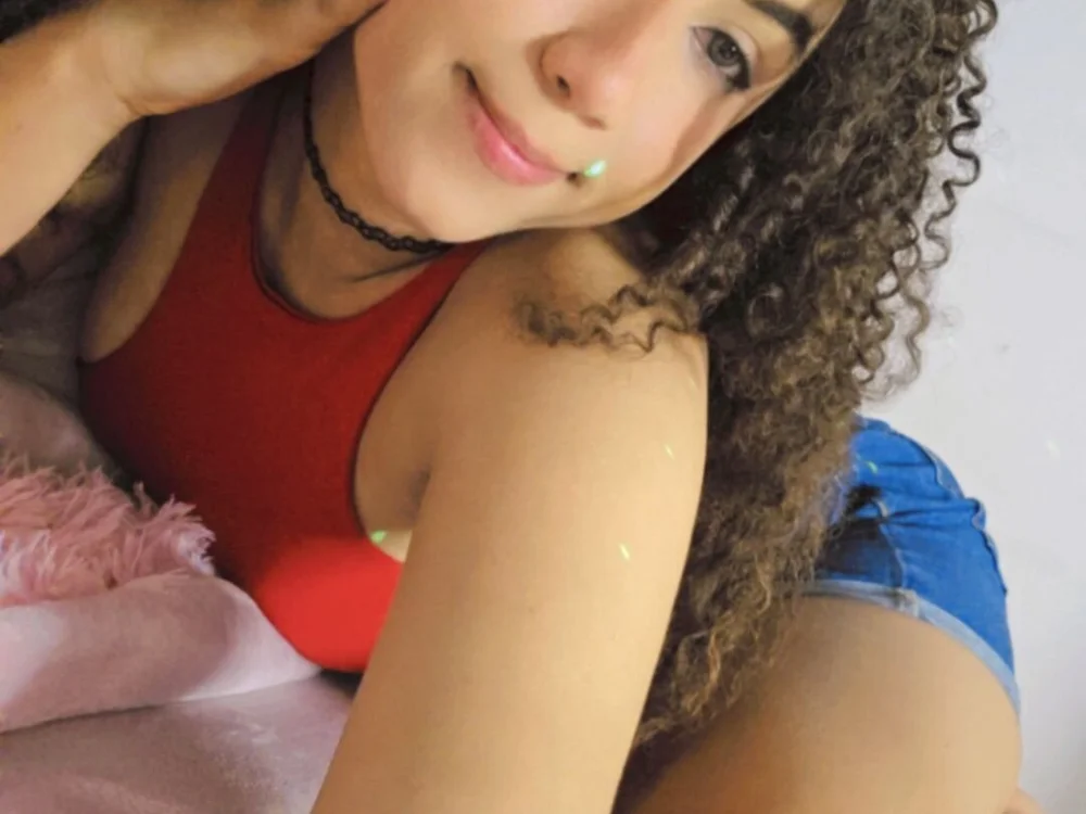 lilith_isabella25's Live Chat Room