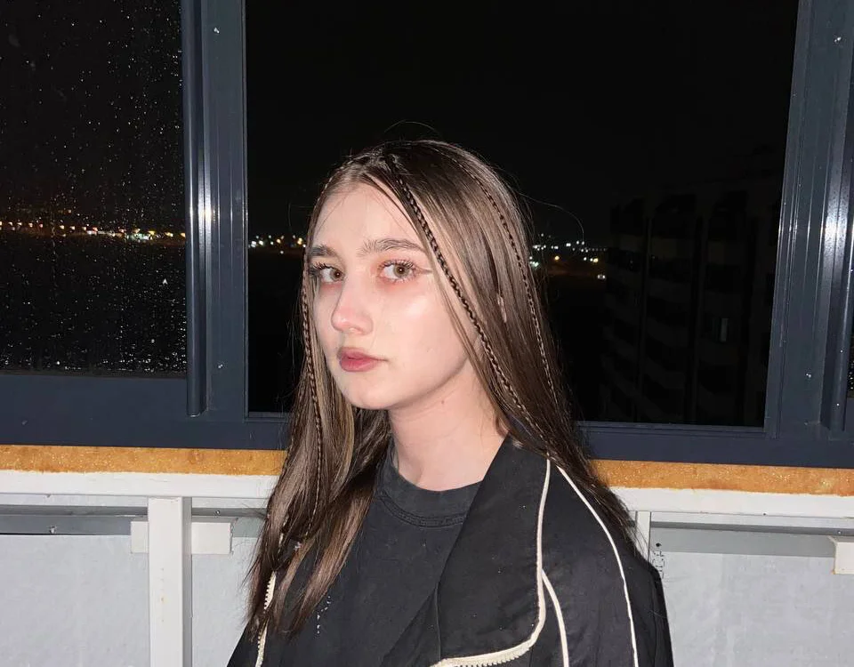 AriannaSemke's Offline Chat Room