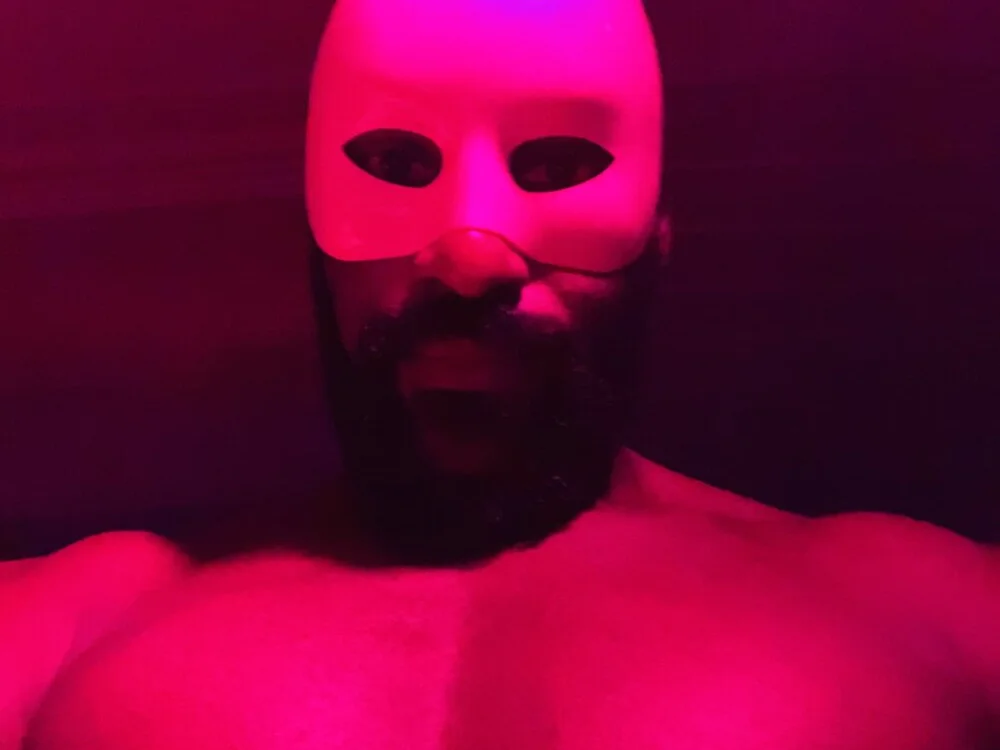 Omarpervt: офлайн-секс-чат