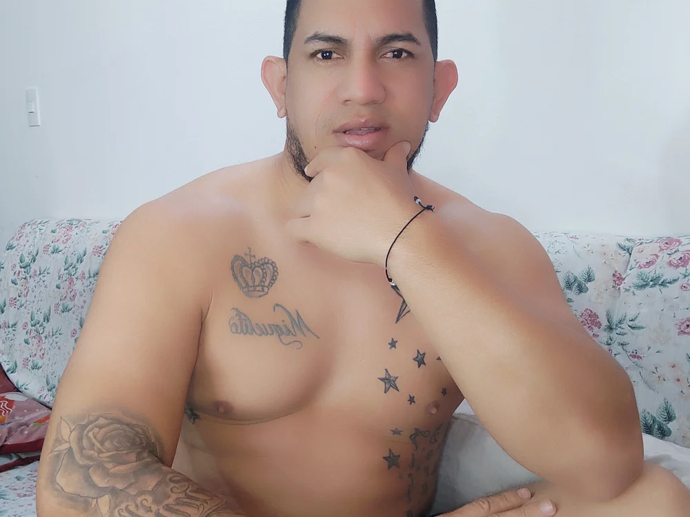 ferchox90's Offline XXX Chat