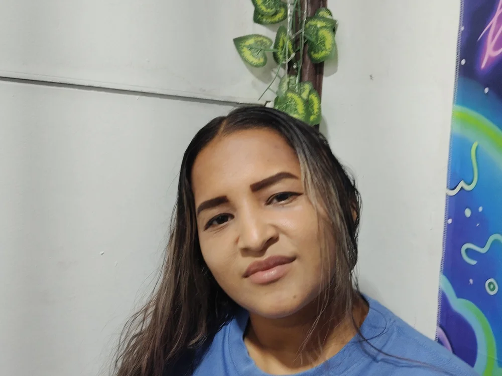 la_diabla17's Offline XXX Chat
