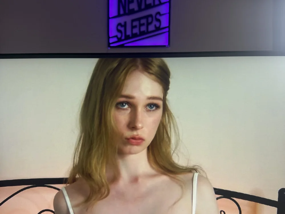 DayaMoore's most recent online preview