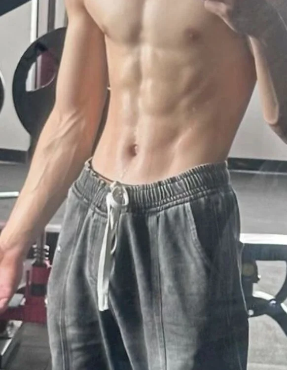 חדר צ'אט לא מקוון של lustguy_0101