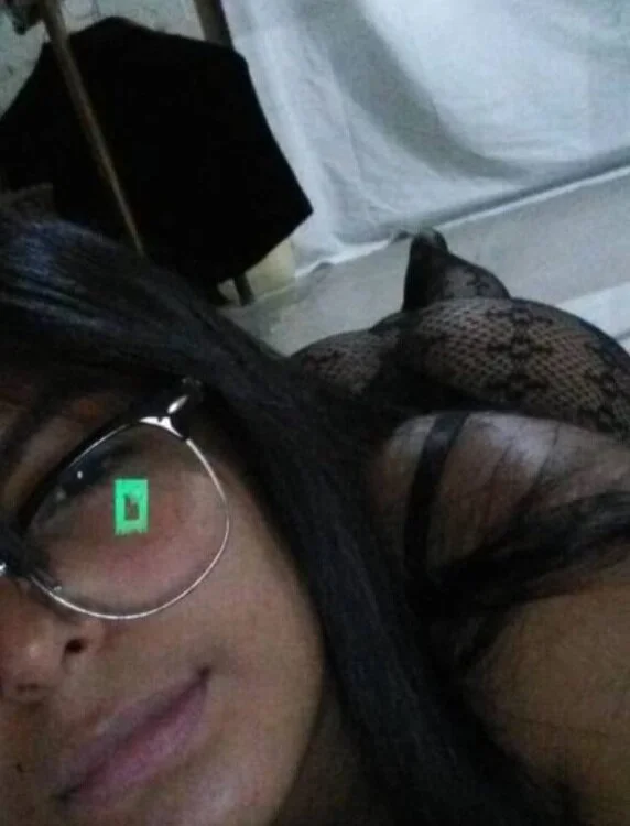 Morena_milkk Offline XXX-Chat