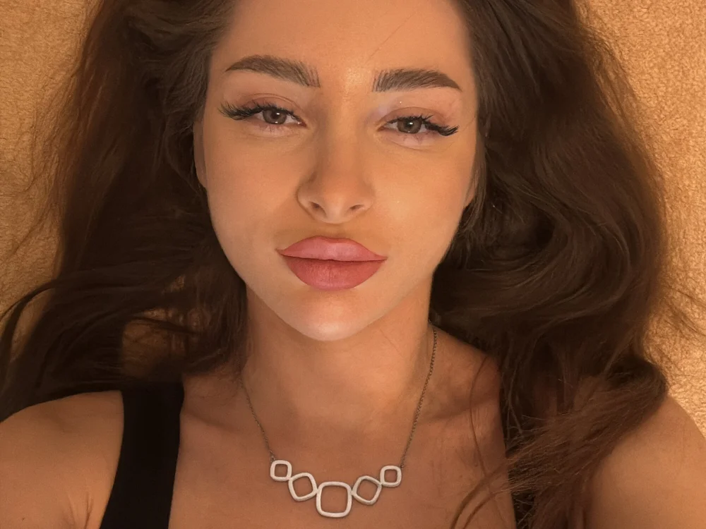 Offline chatovací místnost KaylaMoss
