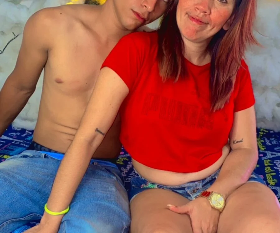 hotboys_extreme's Offline XXX Chat