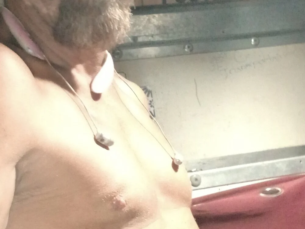 1stcumngo's Offline XXX Chat