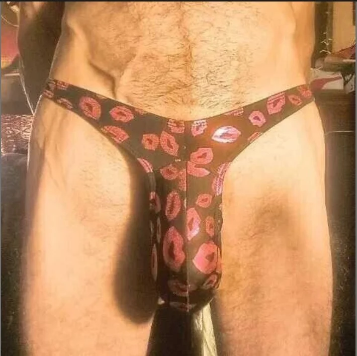 Chuck-Felch – Offline XXX chat