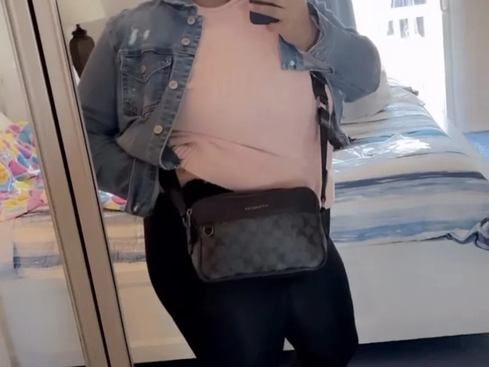 Squirtalert27n Offline XXX chat