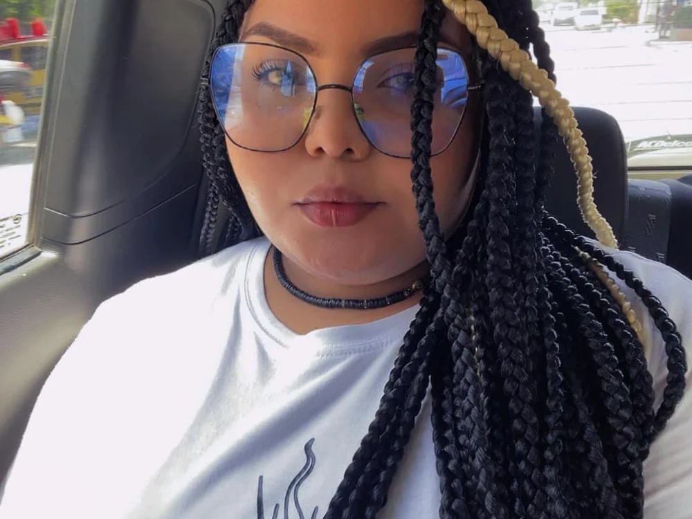catalinastarr_'s Offline Chat Room