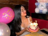 Emi_latingirl's webcam live show