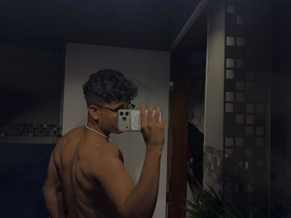 Chatroom XXX hors ligne de Hercules_A7