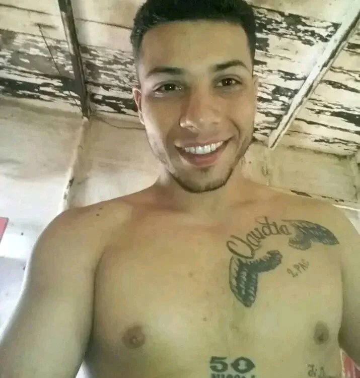 dani_rivas1 offline chatrum