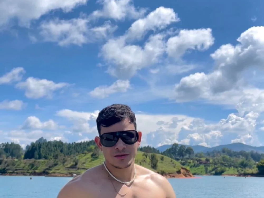 ClovisEvans offline chatrum
