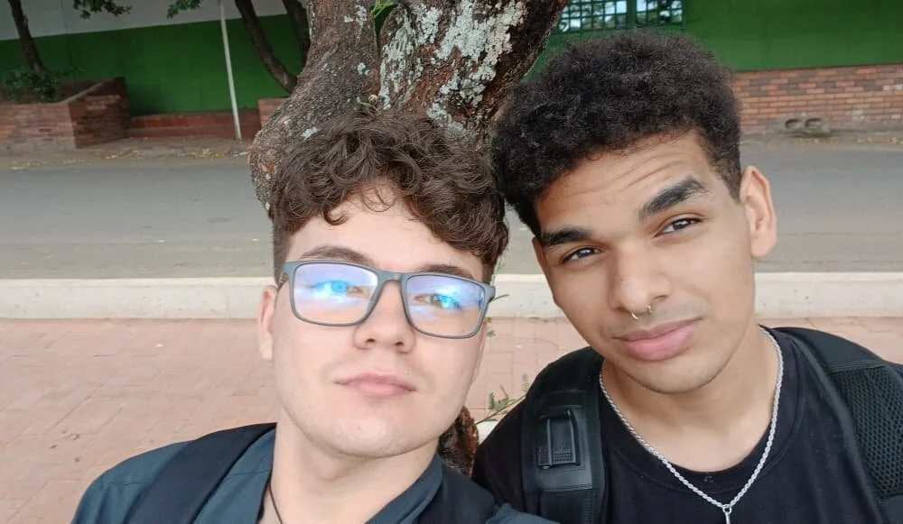 apoloandhansel offline XXX-chat