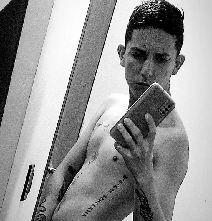 sebastian0421 offline chatrum