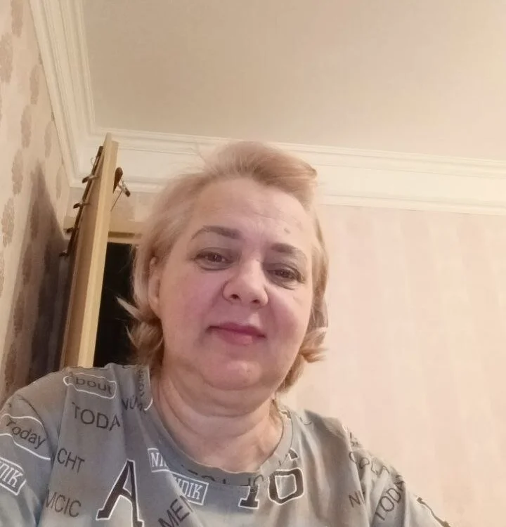 AlmaGold47's Offline XXX Chat