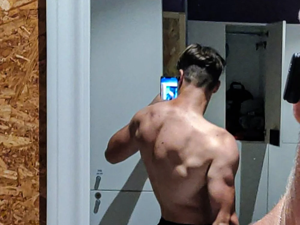 jrofofie_b67 Offline XXX-chat