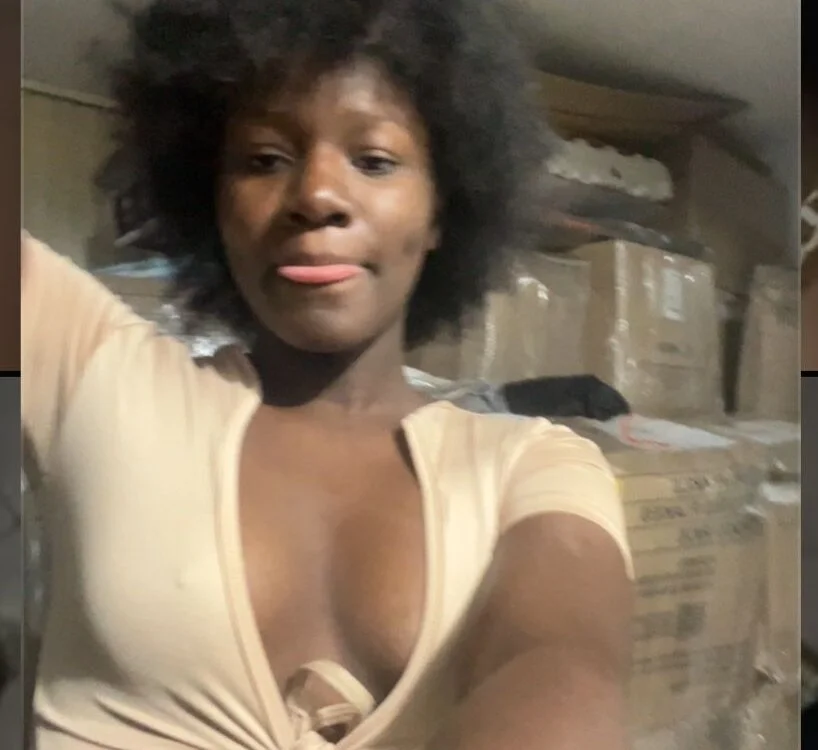 Chat XXX offline de Sexy_sara_big_ass