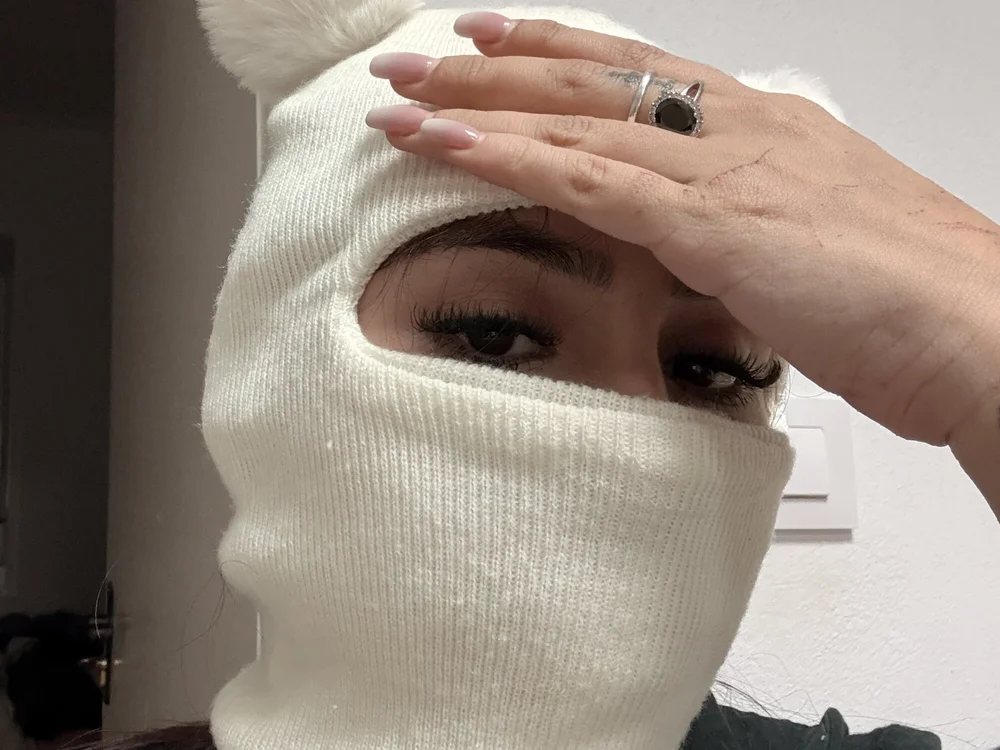 reshellzulei's Offline Chat Room