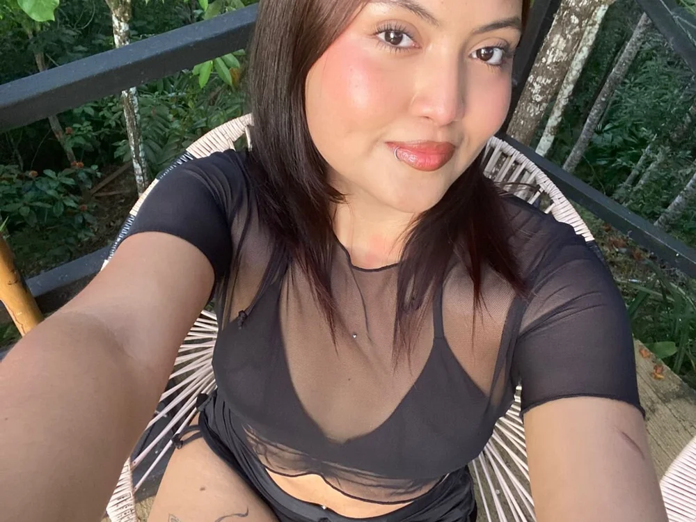Maddiemoonn offline chatrum