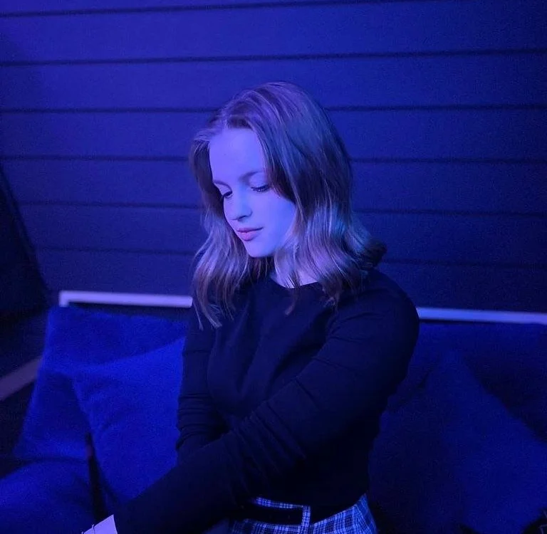kiraloveslu's Offline XXX Chat