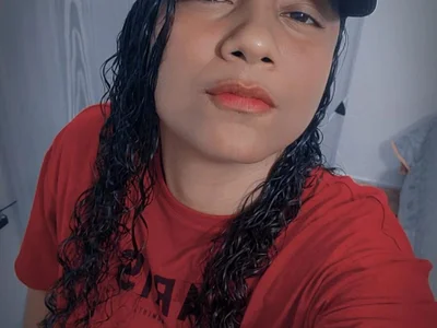 nay_and_aleja1 profile