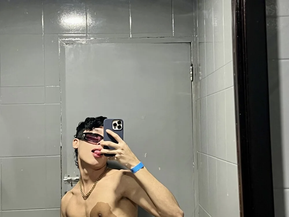 Offline XXX chat David_ld