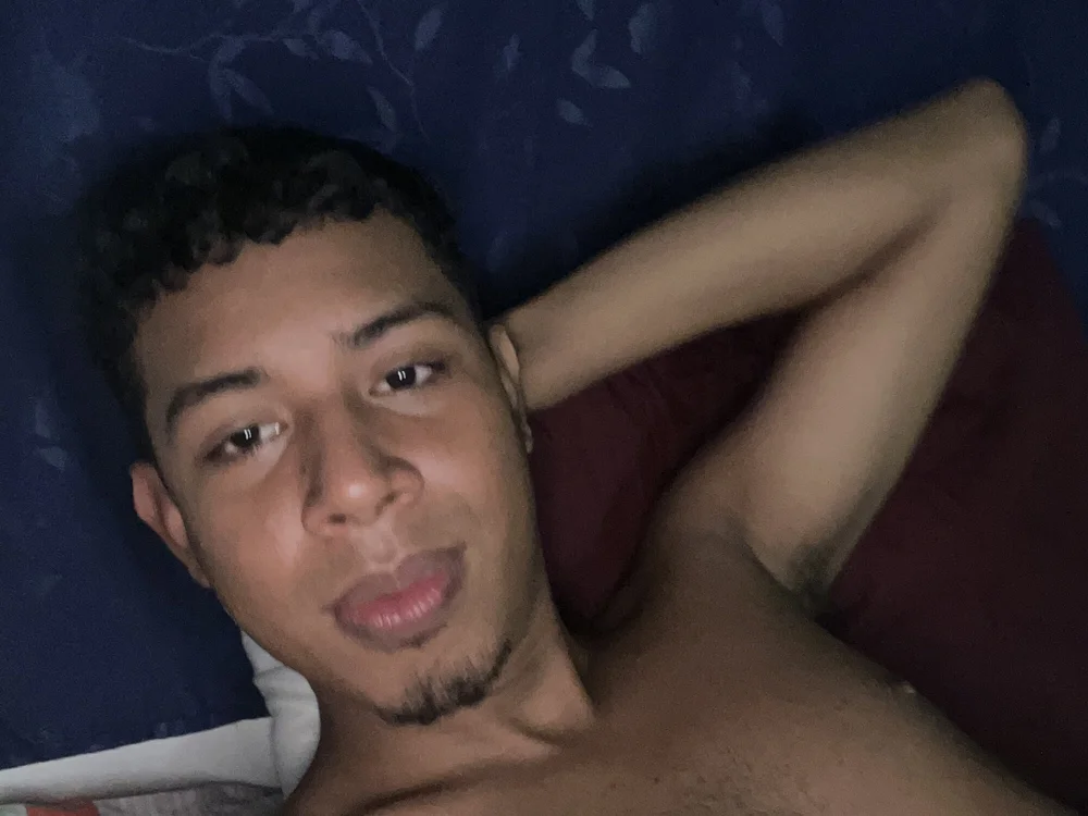 Andres_std Offline XXX Chat