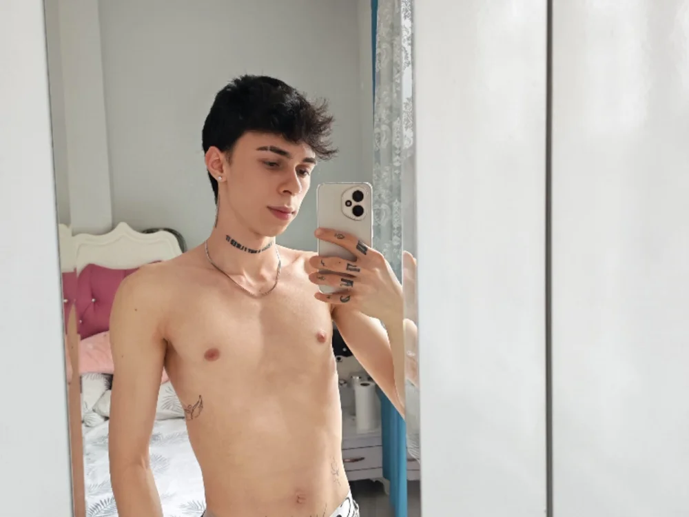 Tinkerr_BellのオフラインXXXチャット