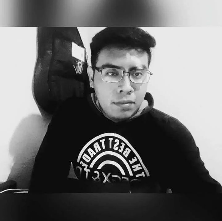 Dominic9914's Offline Chat Room