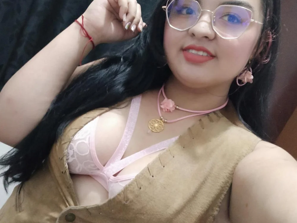 AGATHE_PRETTY's Offline Chat Room