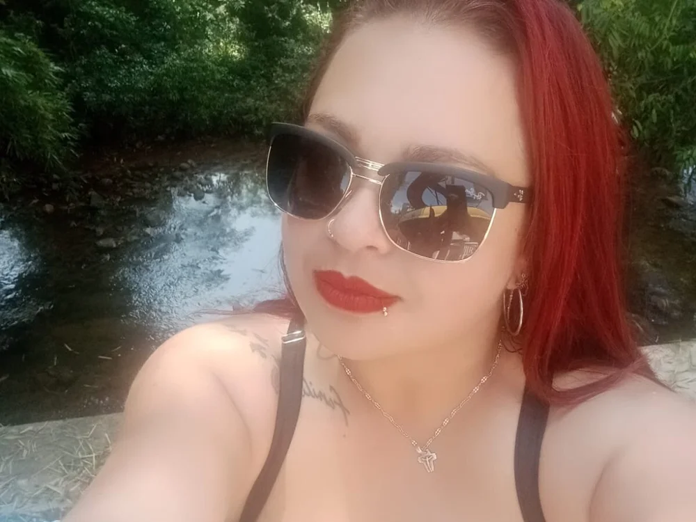 rachell-thomas' Offline Chat Room