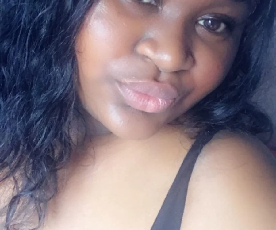 hugexboobs69 cam model