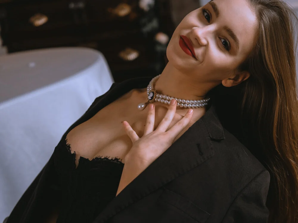 OdelynBinford's Offline XXX Chat