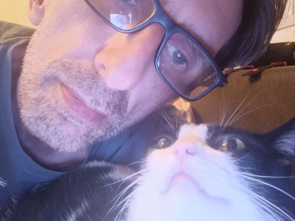 Chrisatmiami 离线XXX聊天