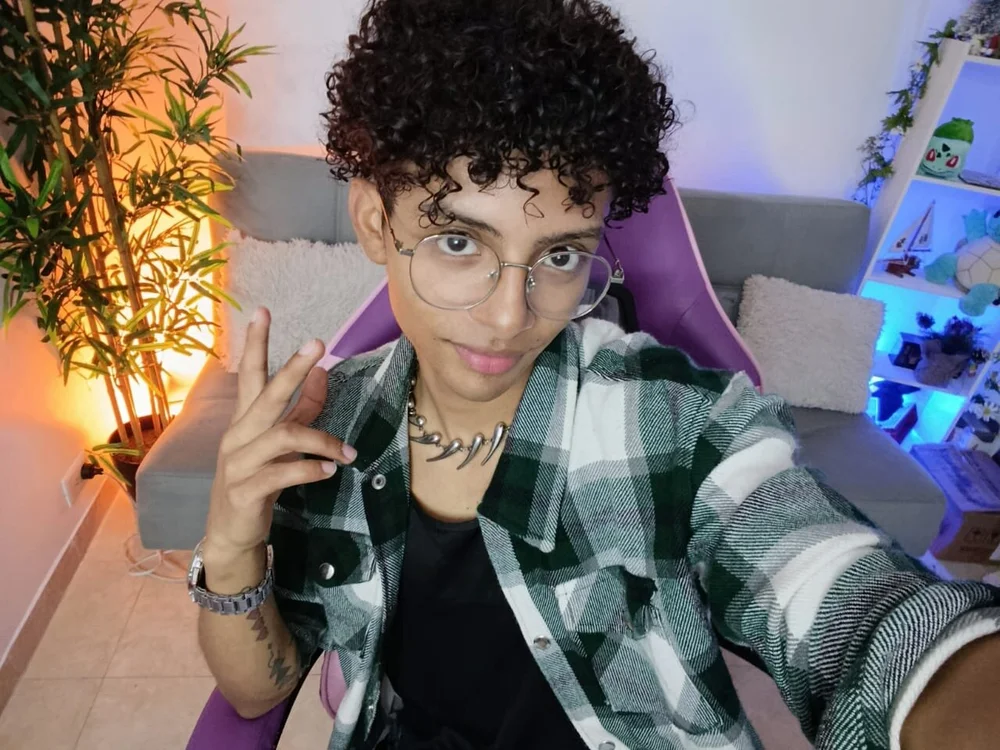 darkx_x's Offline Chat Room