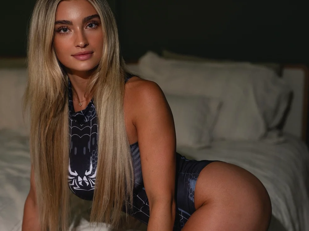 meggsworld offline XXX-chat