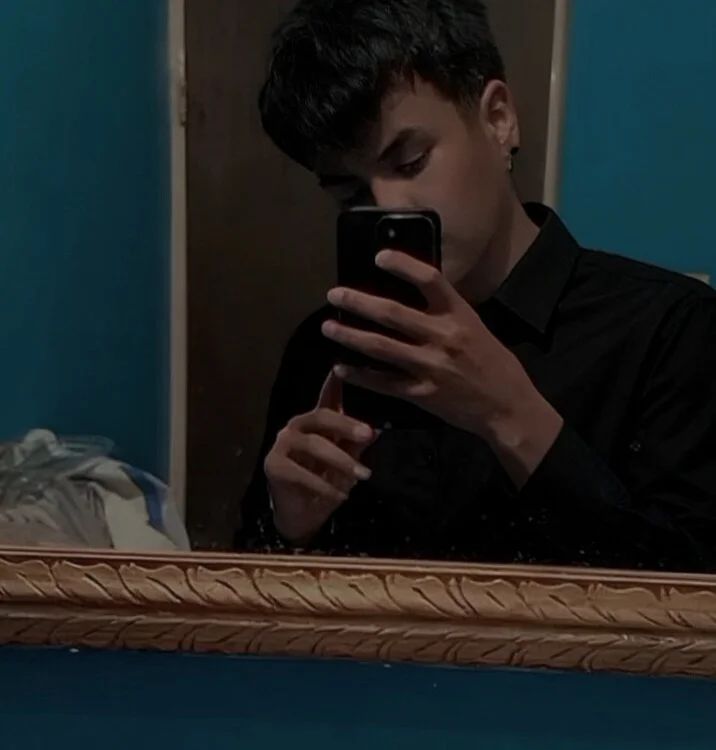 angel526900 Adlı Modelin Çevrimdışı XXX Sohbeti