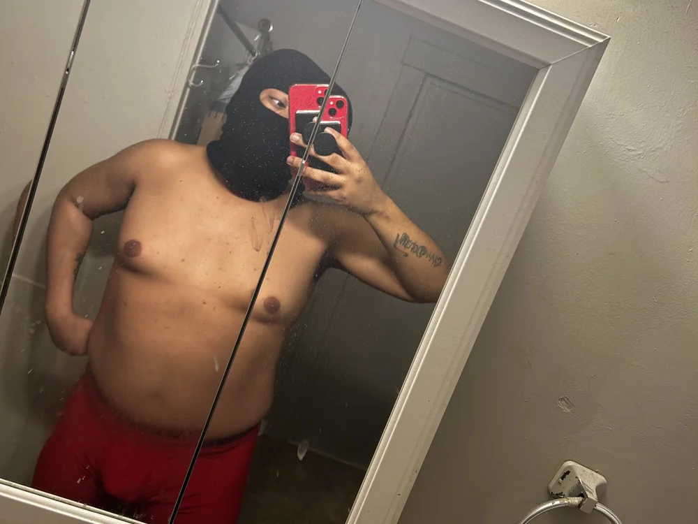 globalbtmboy's Offline XXX Chat