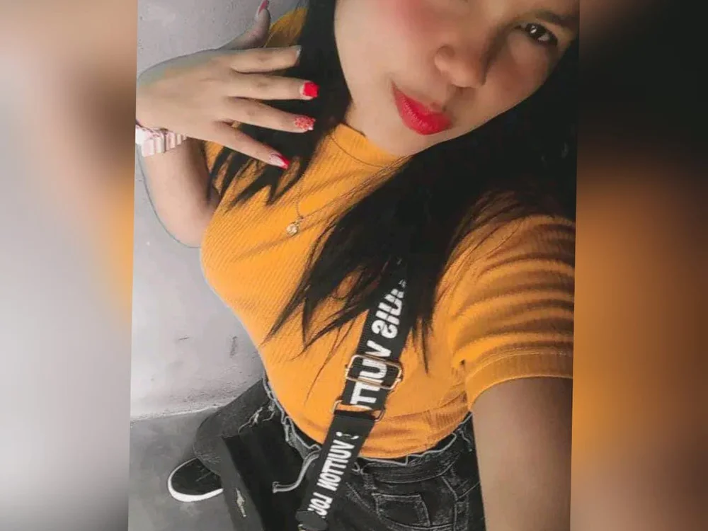 Roxanna_SexyGril cam model