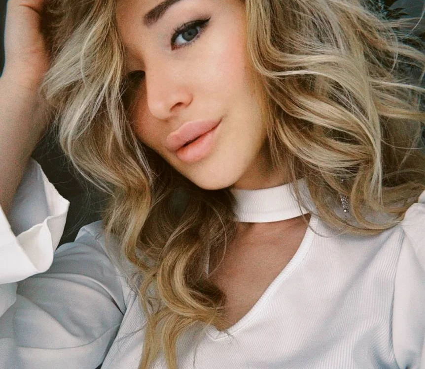 AstraMonroe 现场XXX聊天