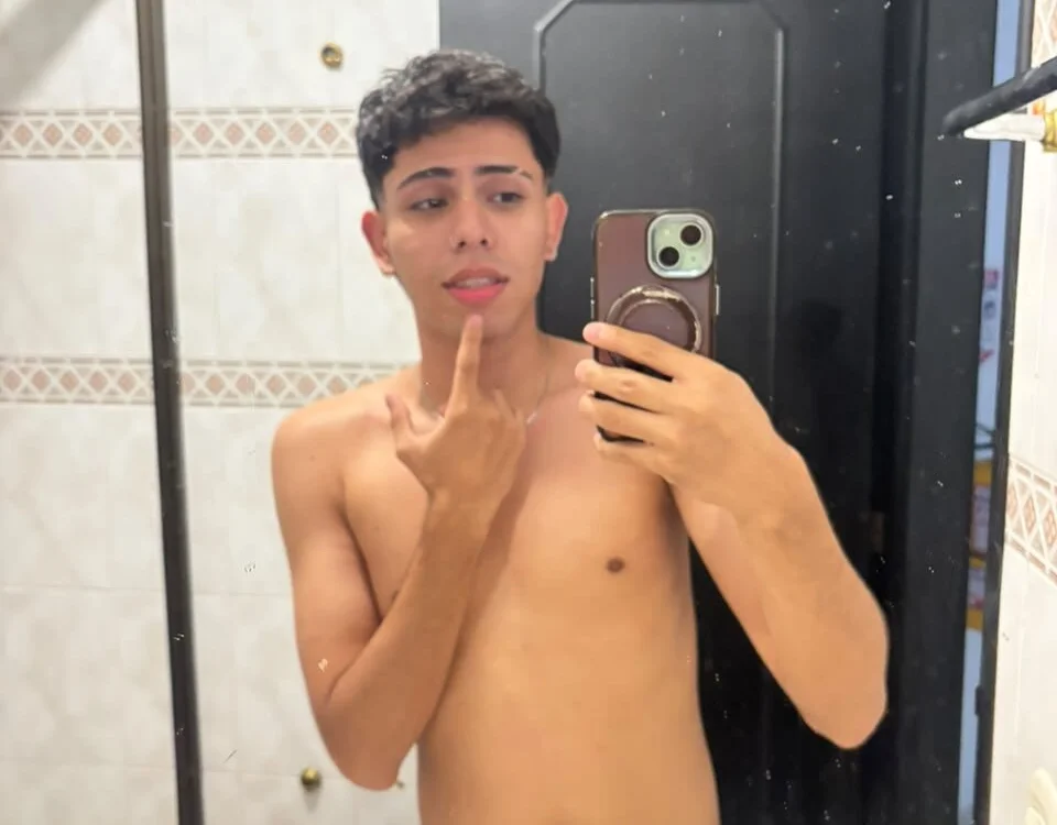 Lucas_West_ – Offline XXX chat