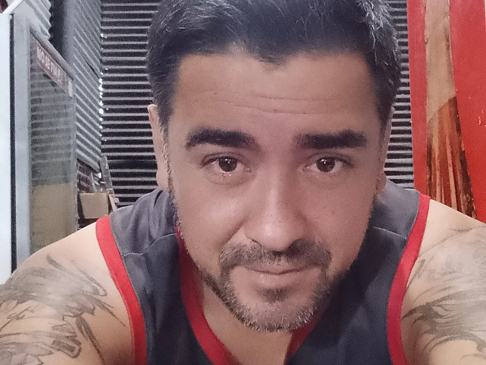 moumou1234erw Offline XXX-Chat