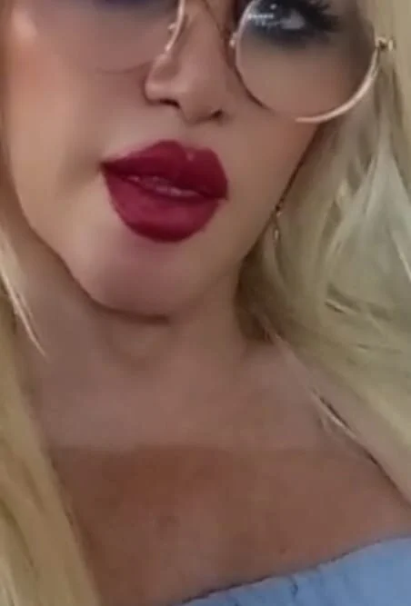 CIccioline_pussyGolden 오프라인 XXX 채팅