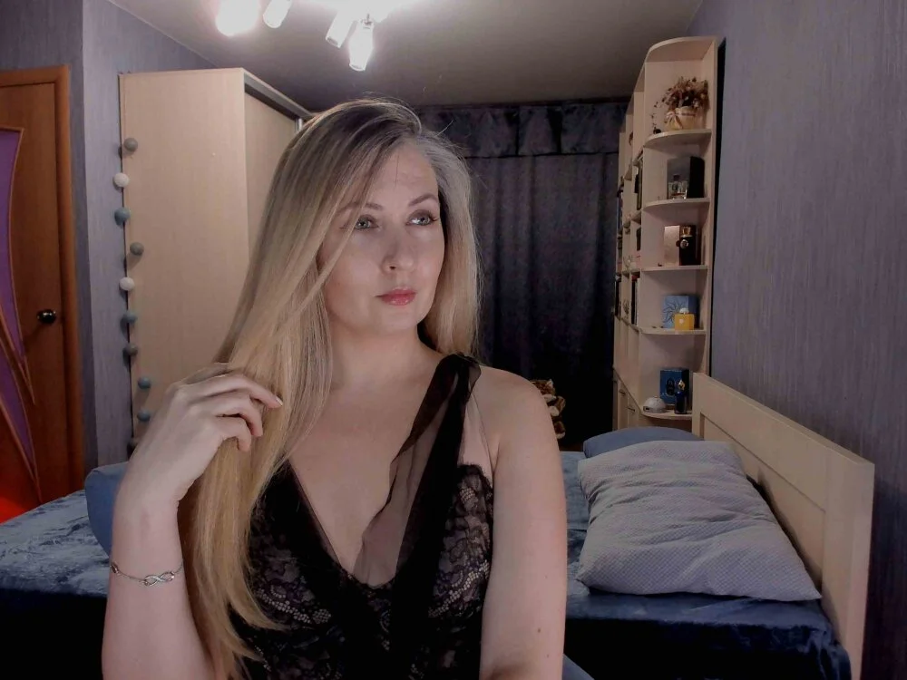 SweetLanna 离线XXX聊天