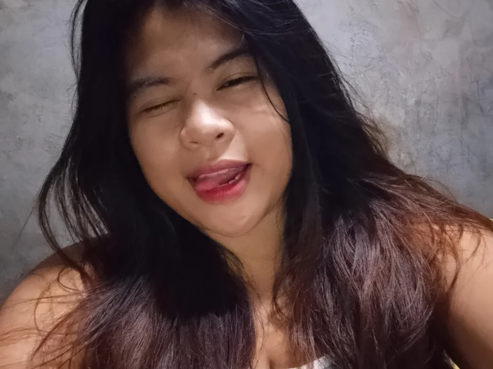 bigboobs_pinay Offline XXX-Chat