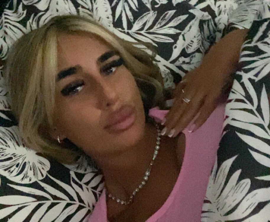 EllieMaeBaby's Offline XXX Chat