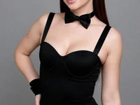 Adel_Nesbiit Live XXX-chat